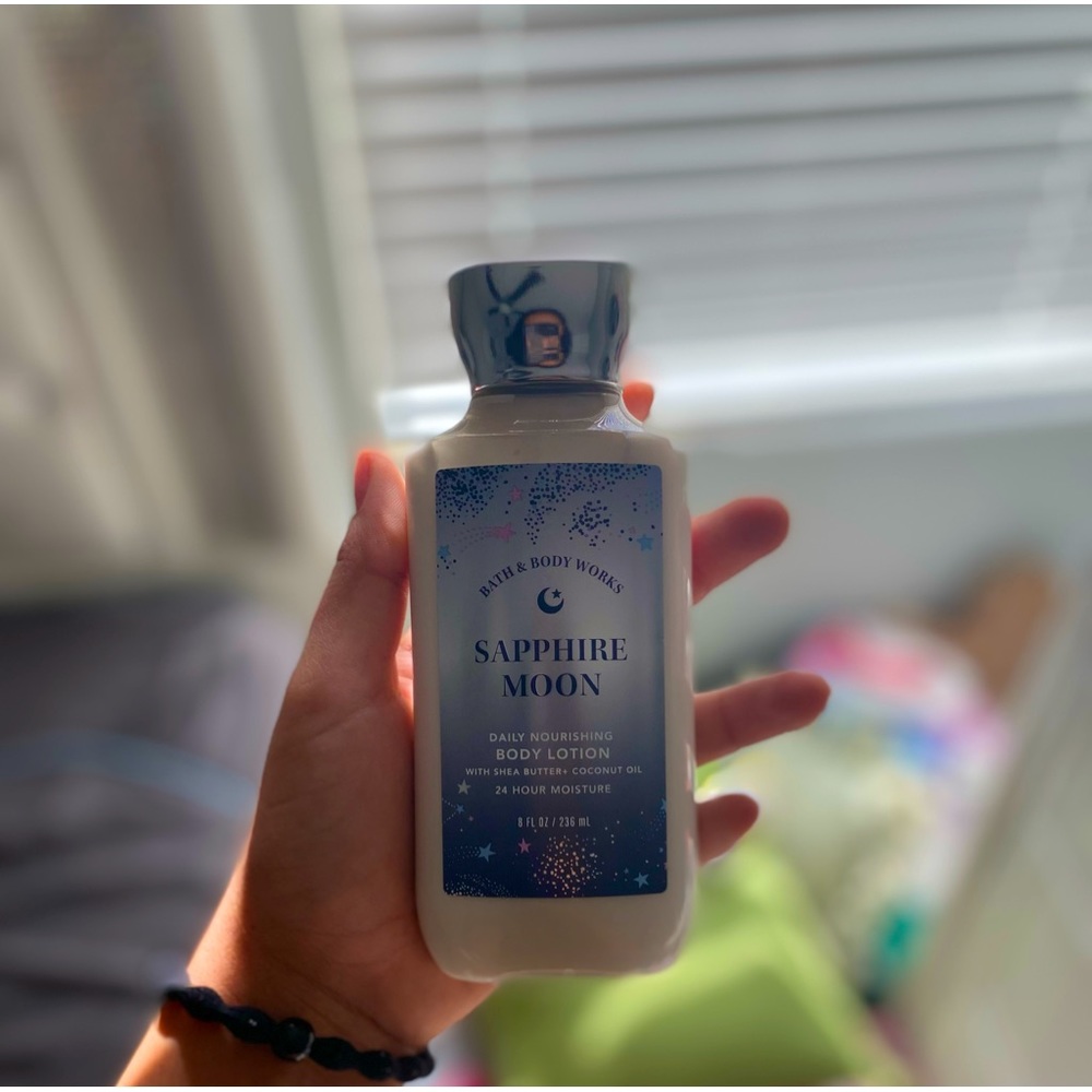 Sapphire moon moisturizer